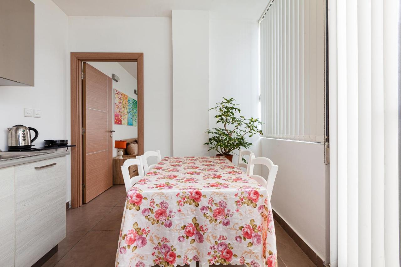 Ferienwohnung Perfect Seaview Penthouse St. Paul's Bay Exterior foto