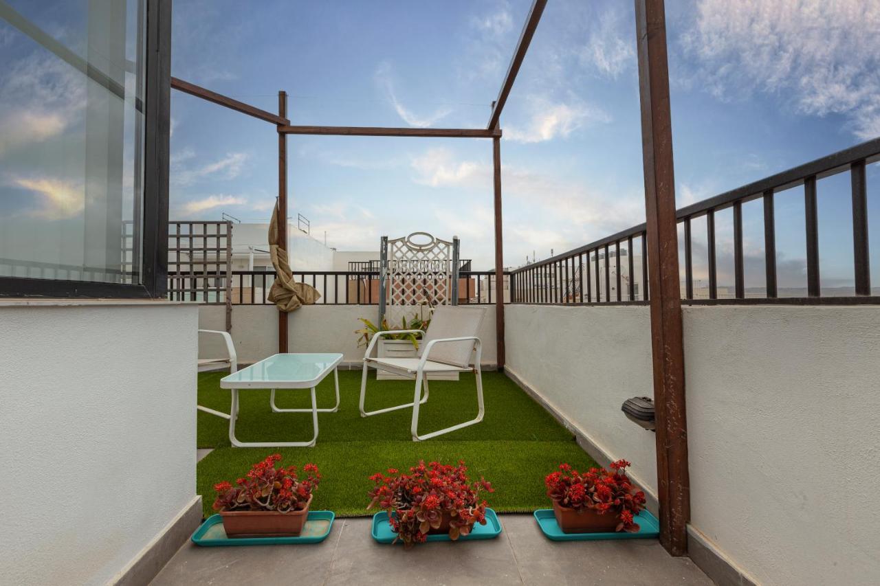 Ferienwohnung Perfect Seaview Penthouse St. Paul's Bay Exterior foto