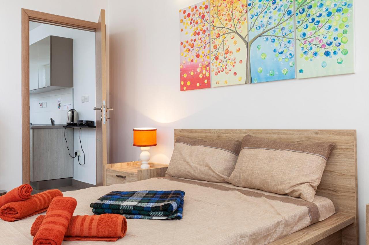 Ferienwohnung Perfect Seaview Penthouse St. Paul's Bay Exterior foto